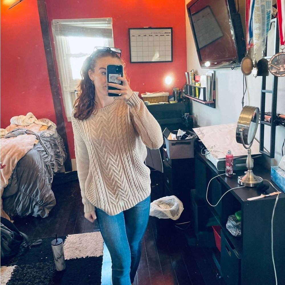 Sweater - Picture 9 of 12